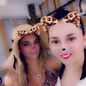 Meet your Posher, Daniela